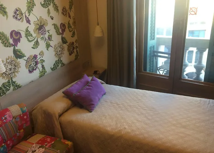 جنيبرا فندق *