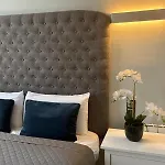 Ginebra Hotel *