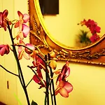 Ginebra Hotel *